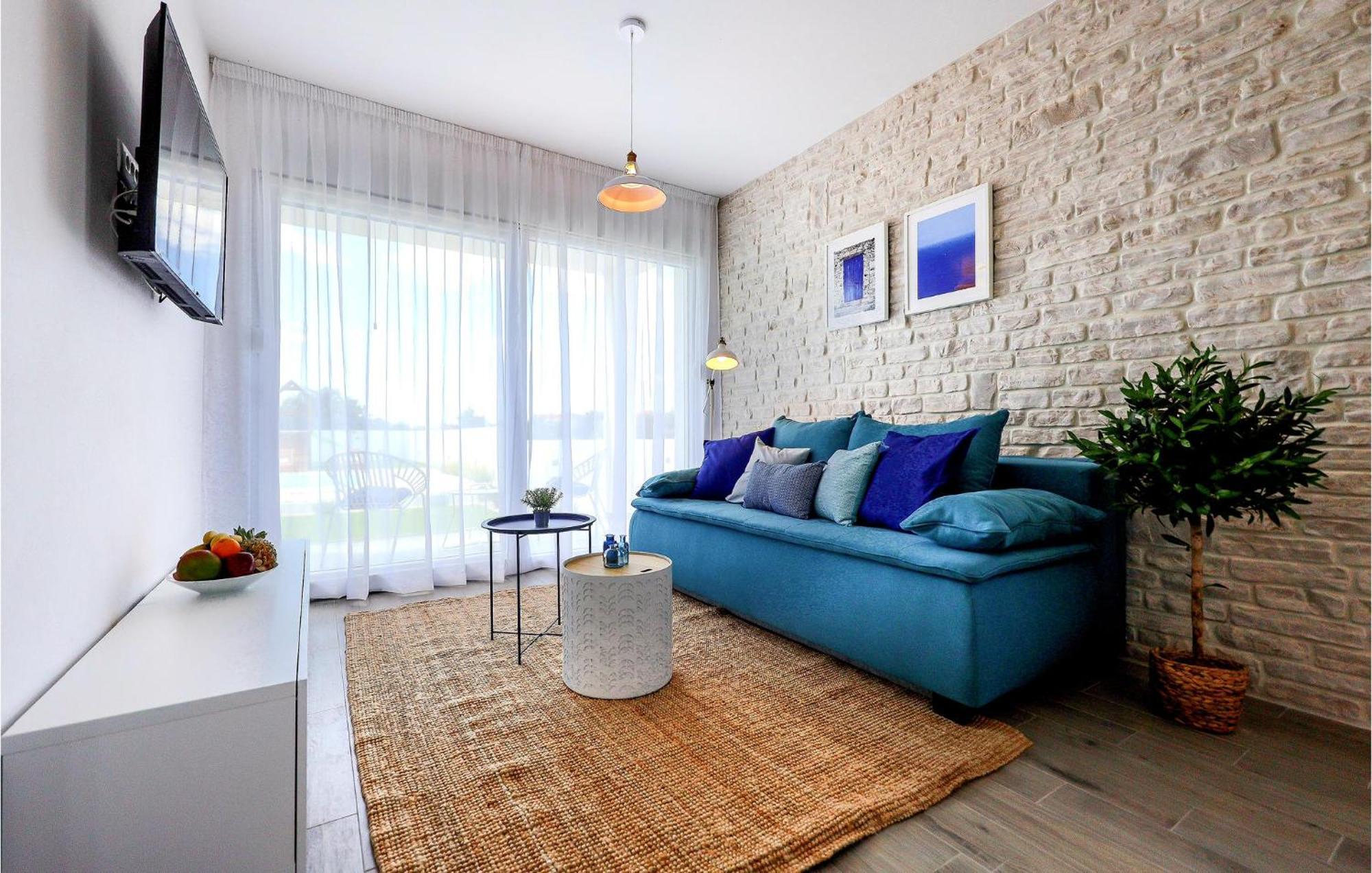 Stunning Home In Vrsi With Kitchen Экстерьер фото